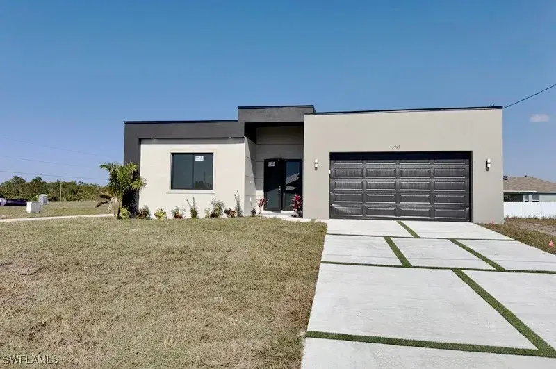 Picture of 3927 NW 40Th Ter, Cape Coral FL 33993
