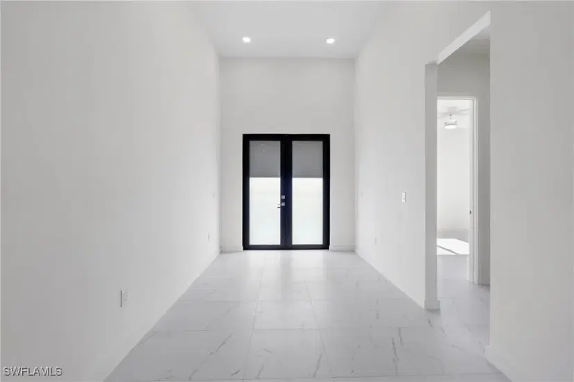 Picture of 3927 NW 40Th Ter, Cape Coral FL 33993