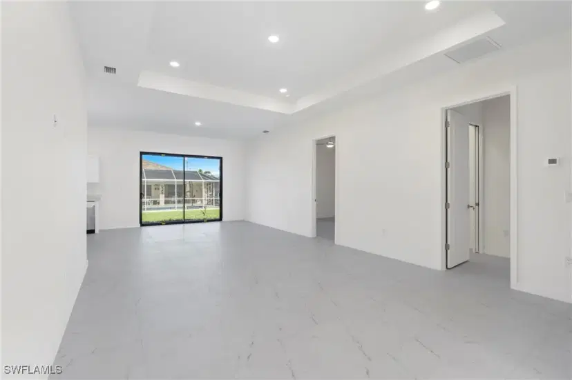 Picture of 3927 NW 40Th Ter, Cape Coral FL 33993