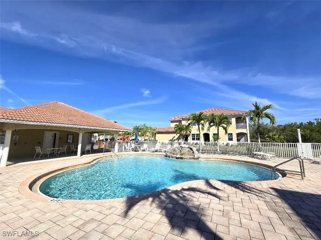 Picture of 8541 Oakshade Cir 101, Fort Myers, FL 33919