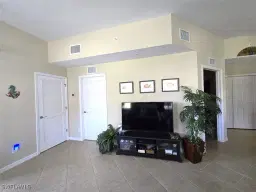 Picture of 8541 Oakshade Cir 101, Fort Myers, FL 33919