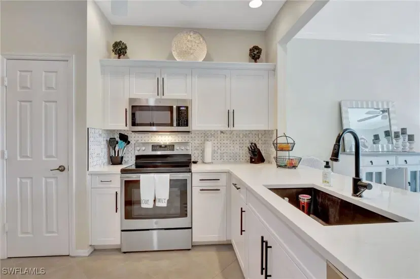 Picture of 3996 Bishopwood Ct E 203, Naples FL 34114