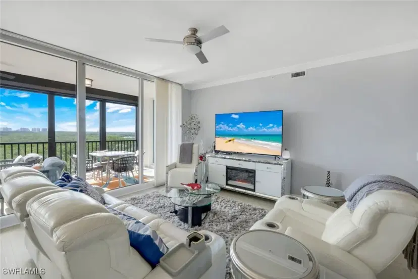 Picture of 455 Cove Tower Dr 703, Naples FL 34110