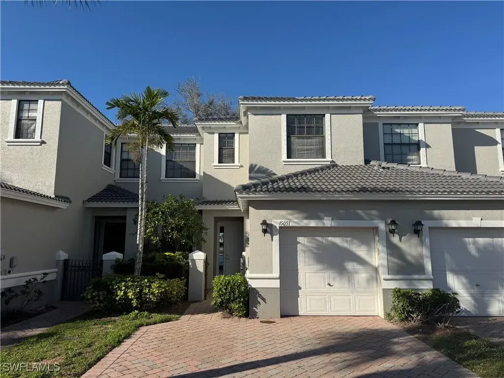 Picture of 15091 Summit Place Cir 376, Naples, FL 34119