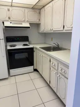 Picture of 113 Berkshire E, West Palm Beach, FL 33417