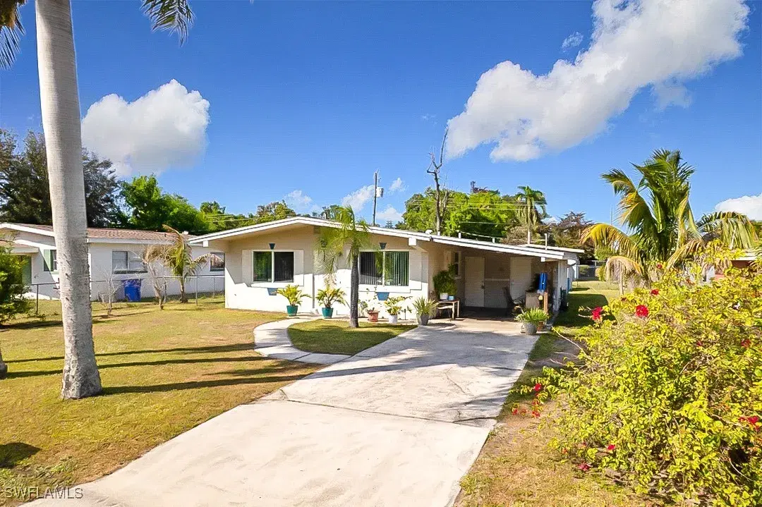 Picture of 3757 Bell St, Fort Myers, FL 33916