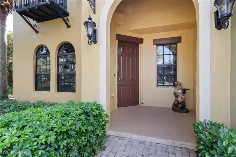 Picture of 9072 Chula Vista ST 10105, Naples FL 34113