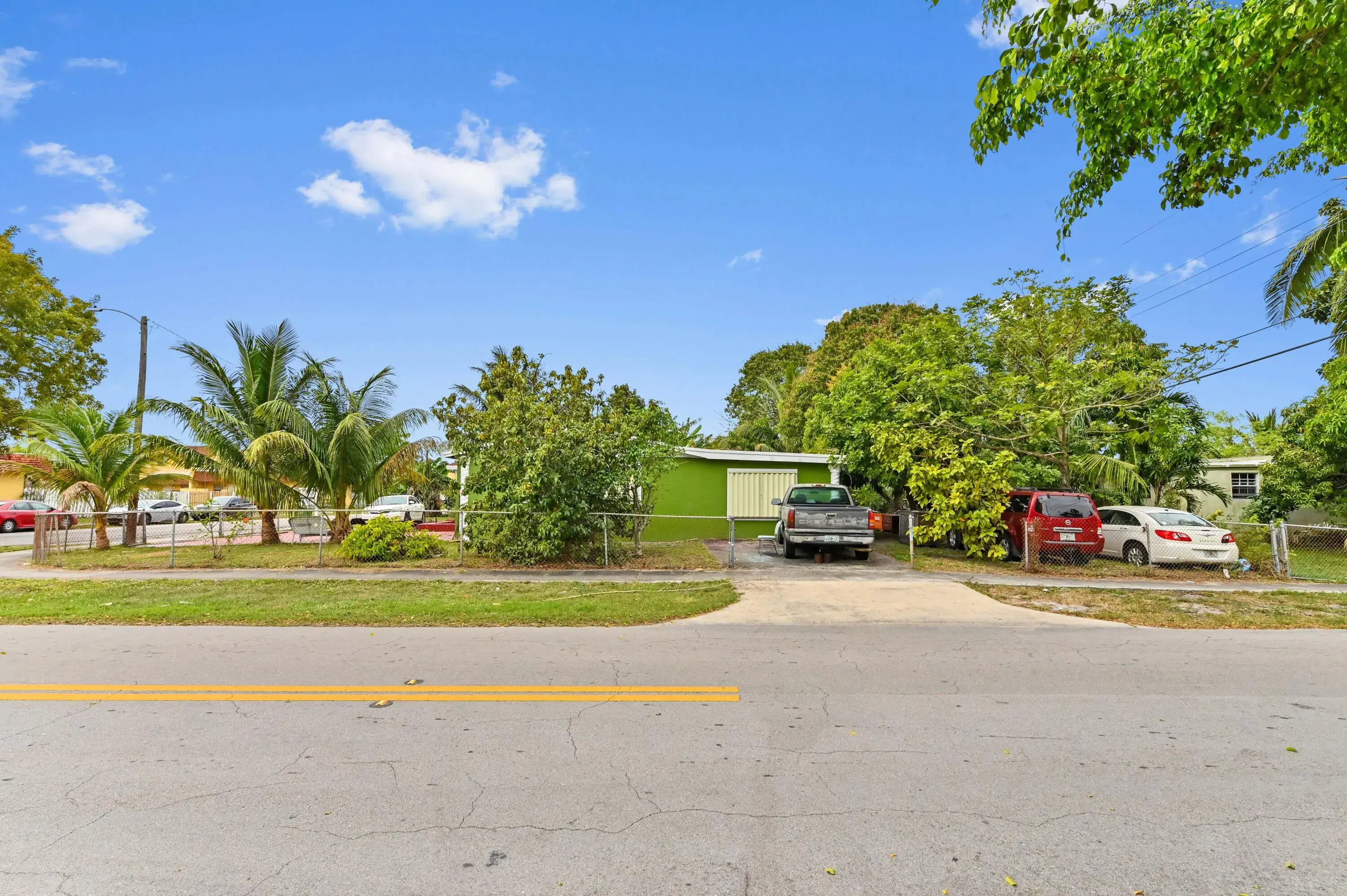 Picture of 611 NW 179Th Street, Miami Gardens, FL 33169