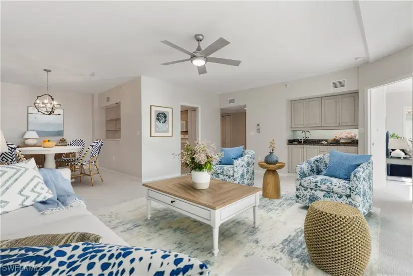 Picture of 9577 Gulf Shore Dr 703, Naples FL 34108