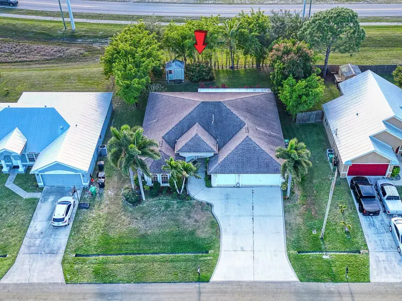 Picture of 6944 NW Daffodil Ln, Port St Lucie FL 34983