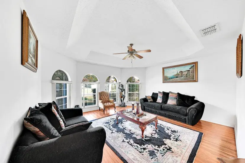 Picture of 6944 NW Daffodil Ln, Port St Lucie FL 34983