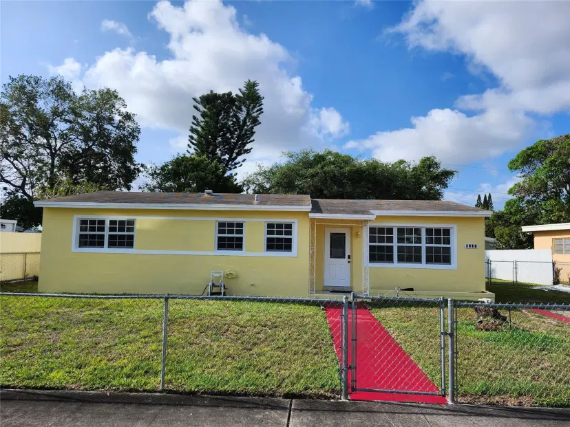Picture of 3300 NW 176Th Ter, Miami Gardens FL 33056
