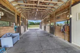 Picture of 22051 N River Rd, Alva, FL 33920