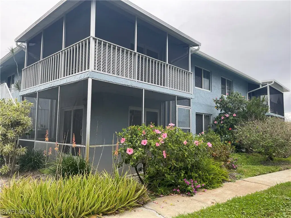 Picture of 248 Palm Dr 5, Naples, FL 34112