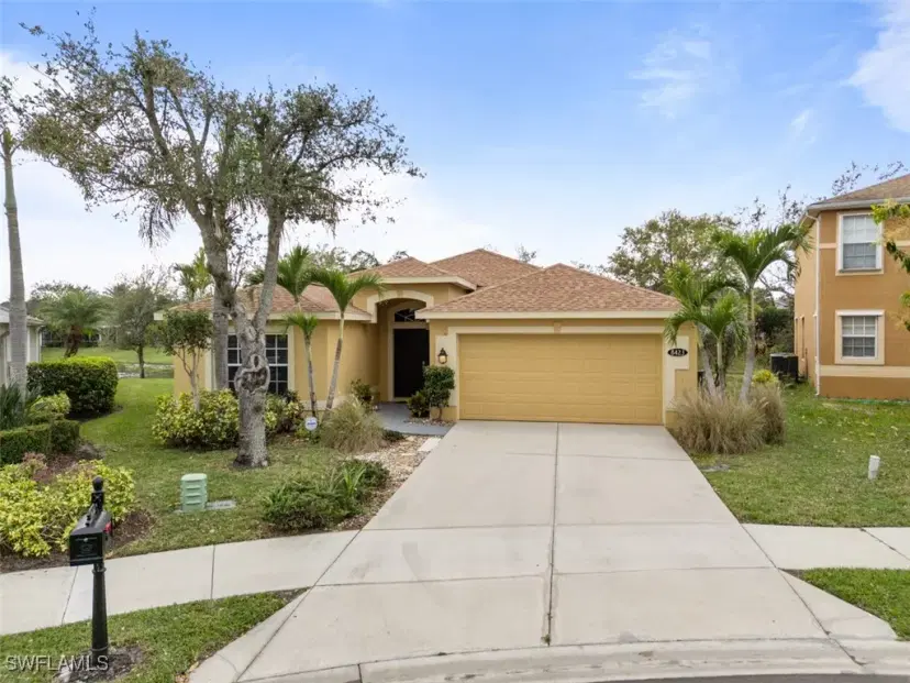Picture of 8423 Hollow Brook Cir, Naples FL 34119