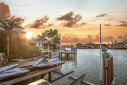 Picture of 441 Mooring Line Dr, Naples, FL 34102