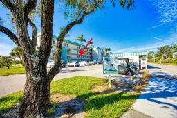 Picture of 1660 Pine Valley Dr 208, Fort Myers, FL 33907