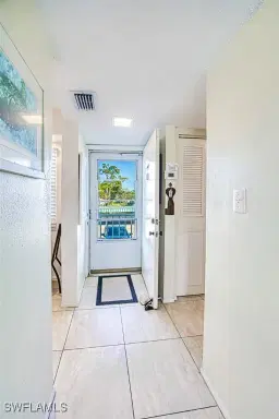 Picture of 1660 Pine Valley Dr 208, Fort Myers, FL 33907