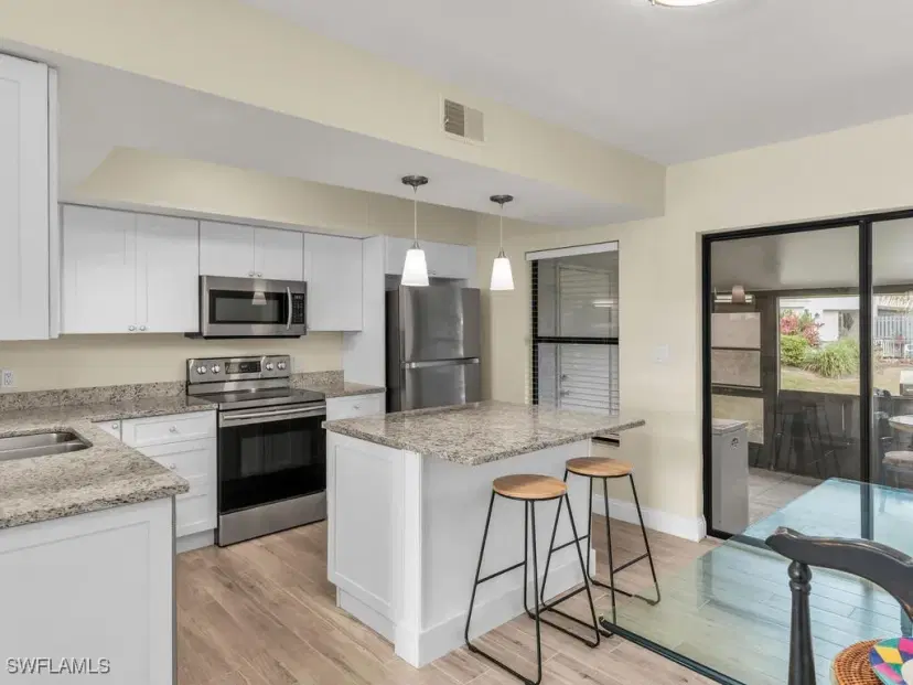 Picture of 144 Clyburn Way W, Marco Island FL 34145