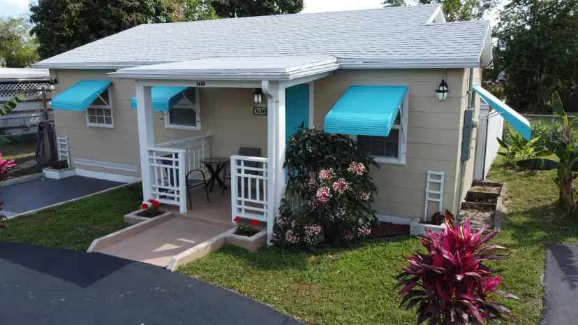 Picture of 3680 Lakewood Road N, Palm Springs FL 33461