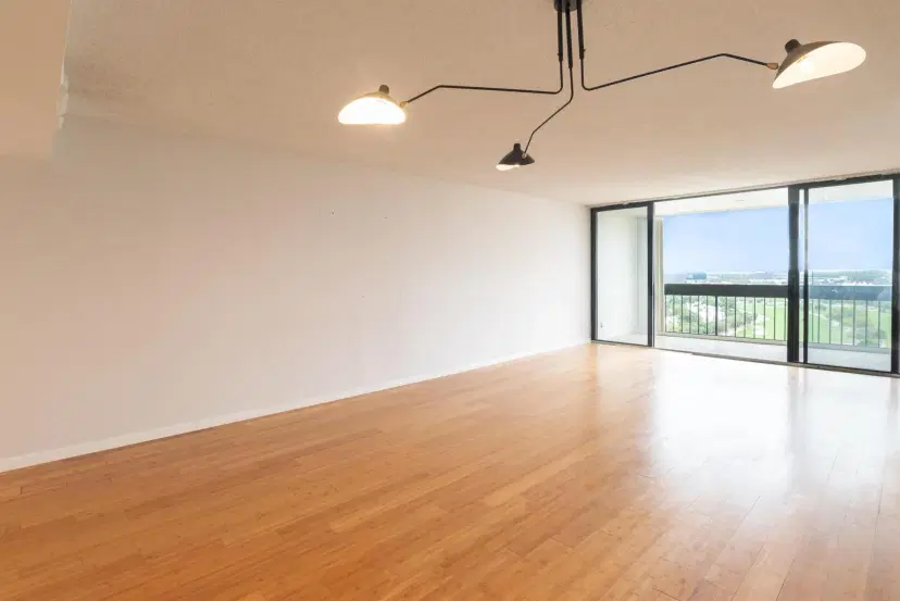 Picture of 2400 Presidential Way 1606, West Palm Beach FL 33401