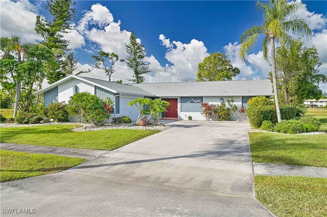 Picture of 4145 Prestwick Ct, North Fort Myers, FL 33903