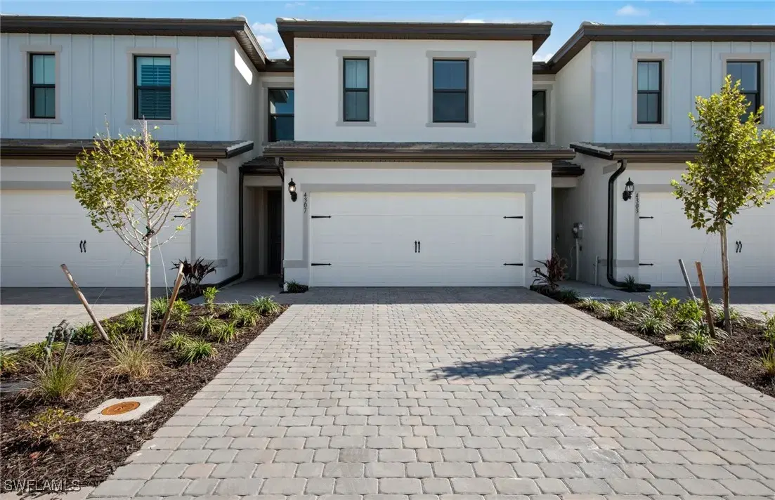 Picture of 4073 Sonoma Oaks Cir, Naples, FL 34119