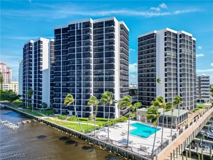 Picture of 1910 Virginia Ave 903, Fort Myers FL 33901
