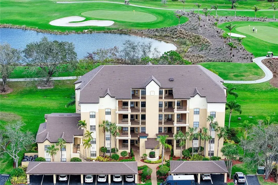 Picture of 220 Vintage Cir B101, Naples, FL 34119