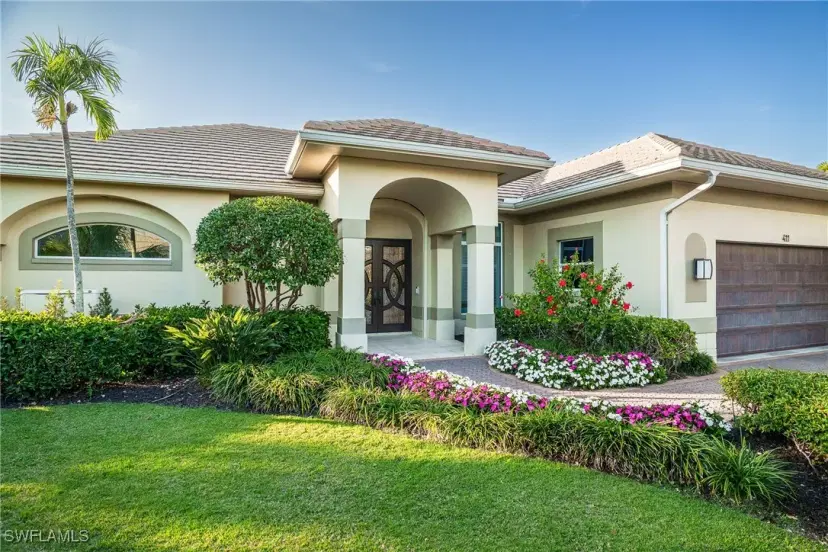 Picture of 411 Charleswood Ln 7, Naples FL 34105