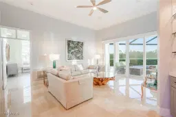 Picture of 411 Charleswood Ln 7, Naples, FL 34105