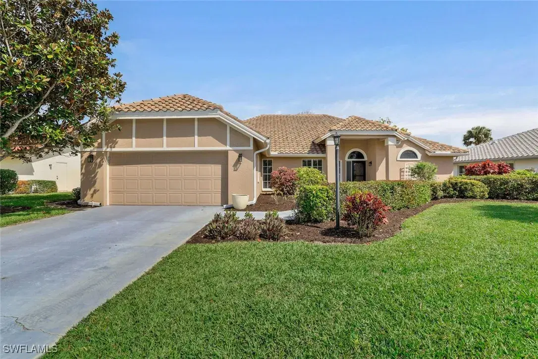 Picture of 4630 Ashton Ct, Naples, FL 34112