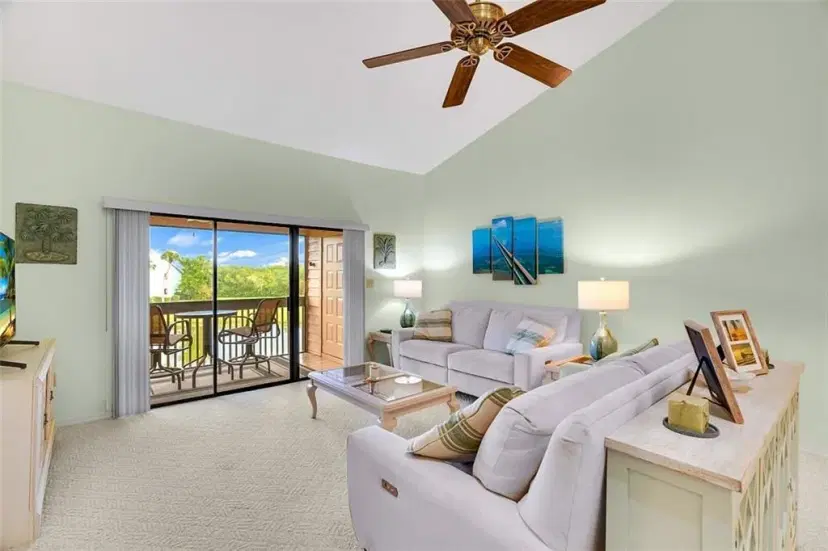 Picture of 5720 Pelican Pointe Drive 3, Sebastian FL 32958