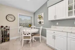 Picture of 8310 Ibis Cove Dr, Naples, FL 34119
