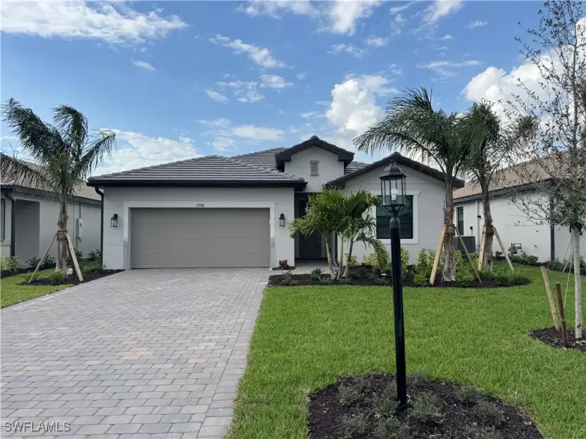 Picture of 19398 Hinkley Dr, Estero FL 33928