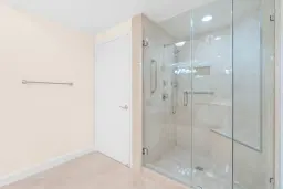 Picture of 6051 N Ocean Dr 1204, Hollywood, FL 33019