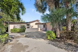 Picture of 4000 Estero Bay Ln F25, Naples, FL 34112