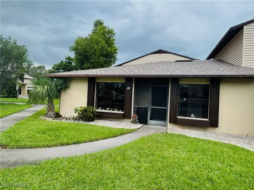 Picture of 1212 SE 6Th Ter 83, Cape Coral FL 33990