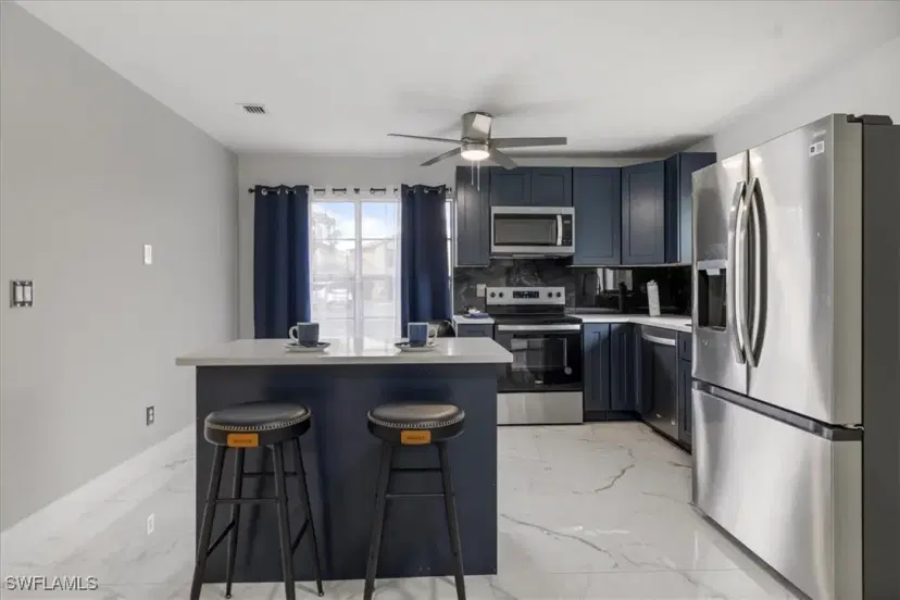 Picture of 1212 SE 6Th Ter 83, Cape Coral FL 33990