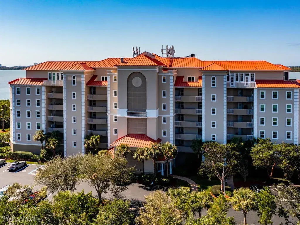Picture of 269 Vintage Bay Dr C4, Marco Island, FL 34145