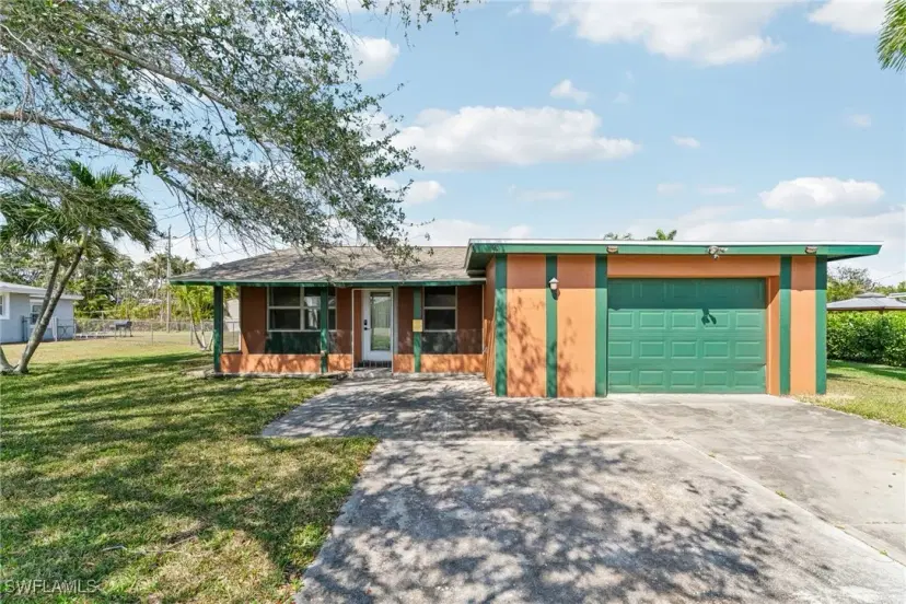 Picture of 11310 Heidi Lee Ln, Fort Myers FL 33908