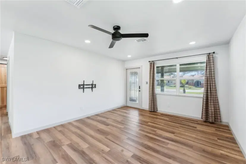 Picture of 11310 Heidi Lee Ln, Fort Myers FL 33908