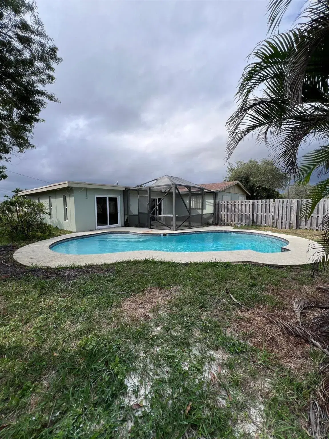 Picture of 371 W 32Nd Street, Riviera Beach, FL 33404