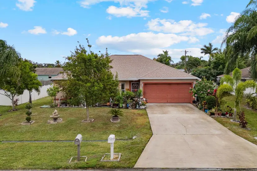 Picture of 1231 SW Byron St, Port St Lucie FL 34983