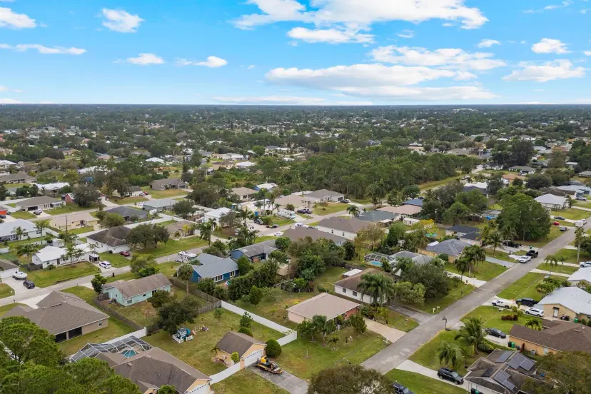 Picture of 1231 SW Byron St, Port St Lucie FL 34983