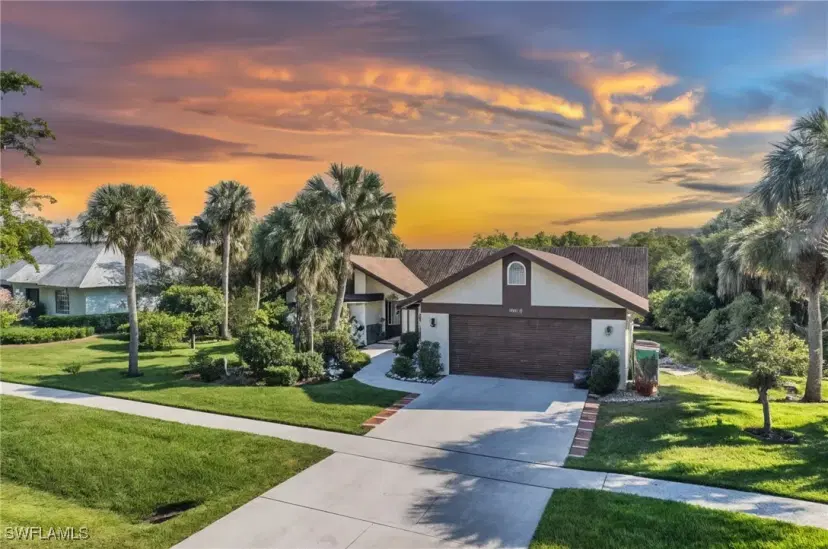 Picture of 2394 Outrigger Ln, Naples FL 34104