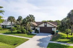 Picture of 2394 Outrigger Ln, Naples, FL 34104