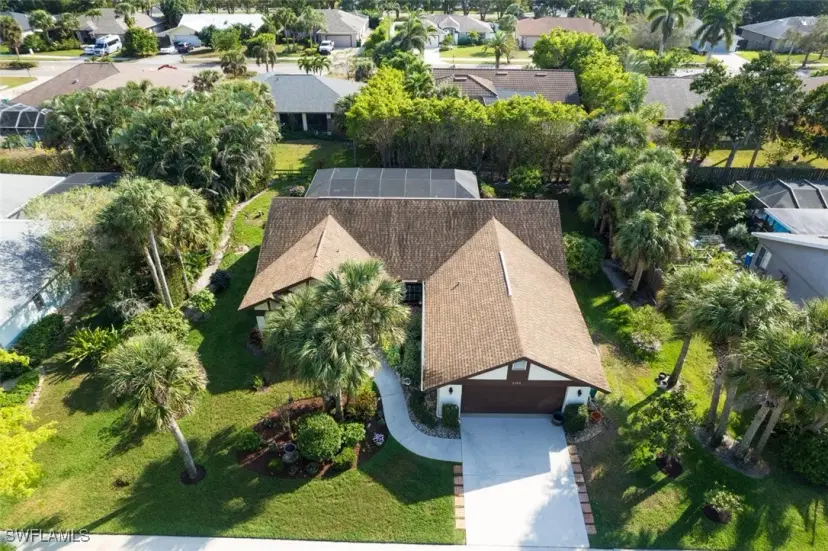 Picture of 2394 Outrigger Ln, Naples FL 34104