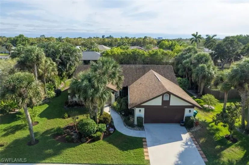 Picture of 2394 Outrigger Ln, Naples FL 34104