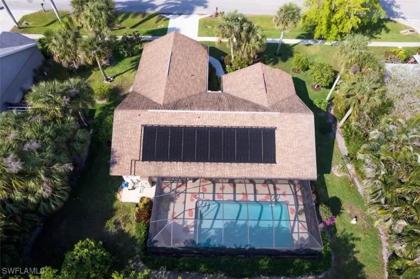Picture of 2394 Outrigger Ln, Naples FL 34104